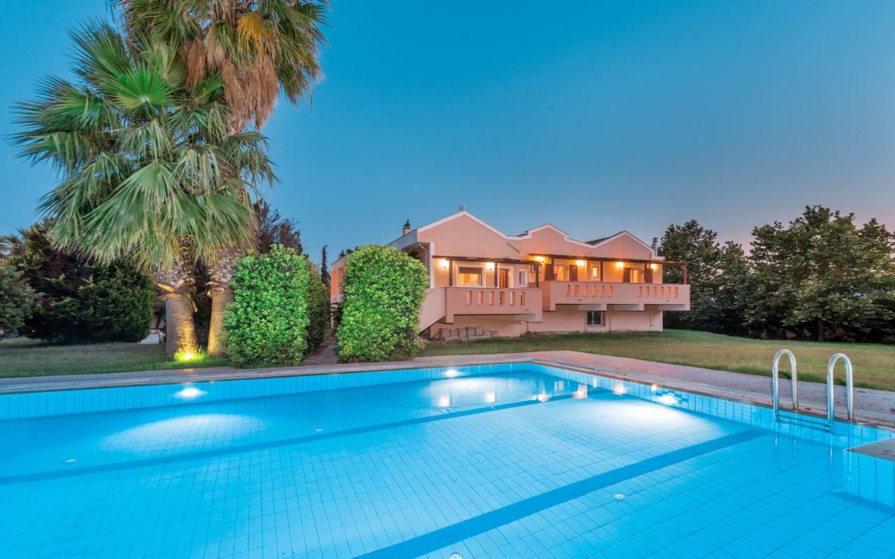 Leone Luxury Villas Kalamákion Extérieur photo