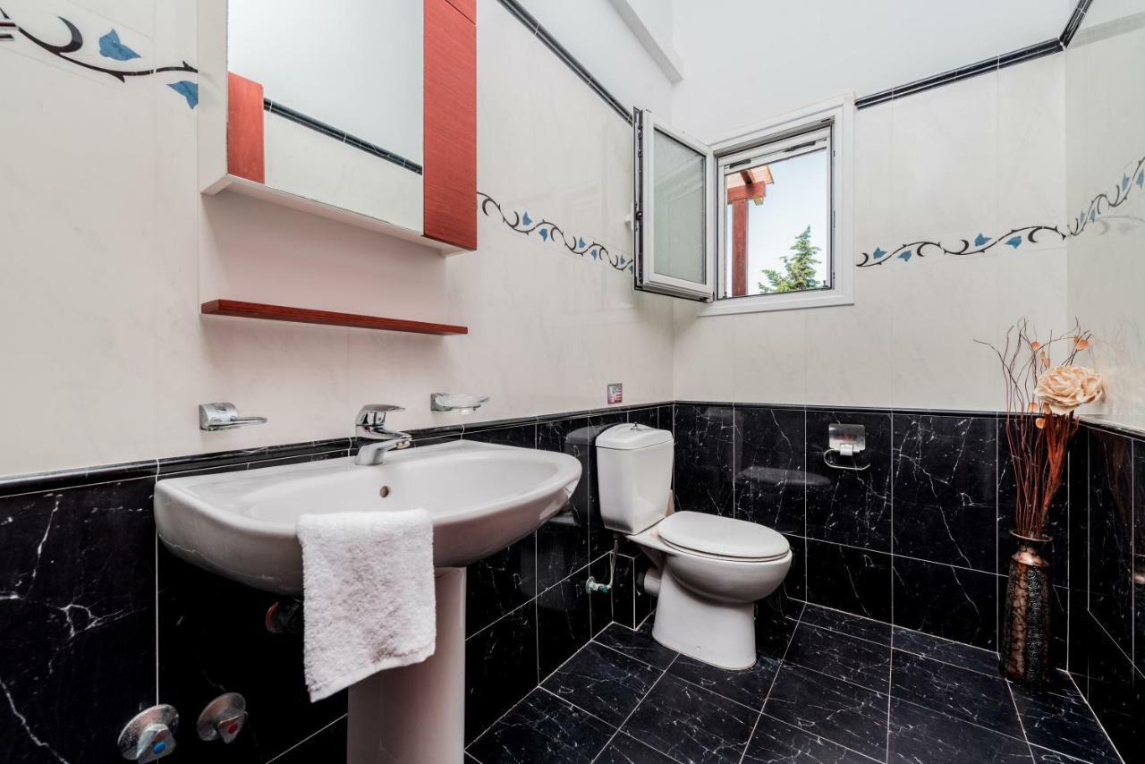 Leone Luxury Villas Kalamákion Extérieur photo