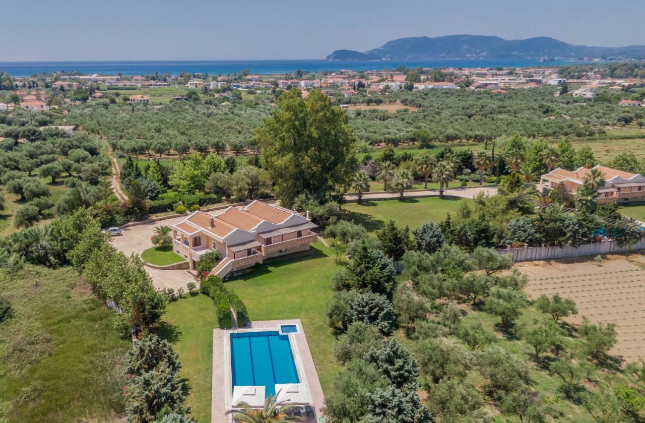 Leone Luxury Villas Kalamákion Extérieur photo